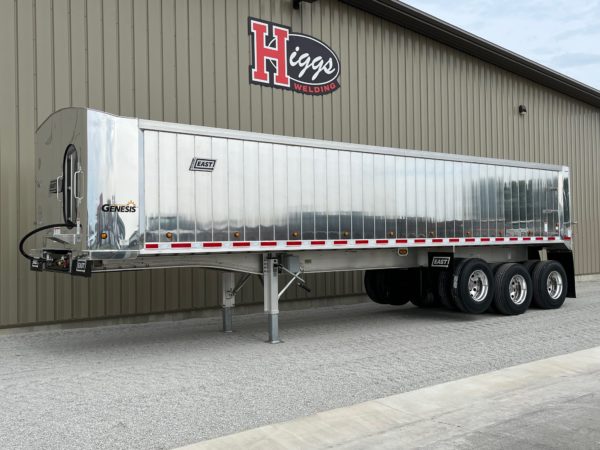 2025 EAST 35' Genesis Tri Axle