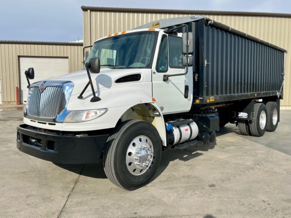 2018 International 4400 Grain Truck