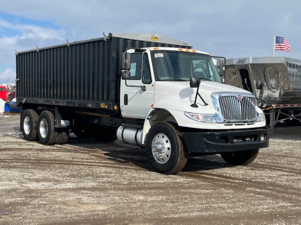 2018 International 4400 Grain Truck - Image 2