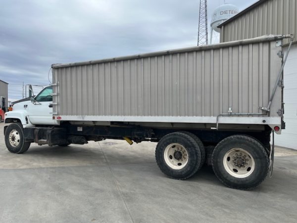 1999 GMC Tandem Grain Truck - Image 9