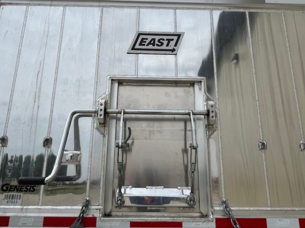 2025 EAST 30' Genesis Frame Dump Trailer - Image 12