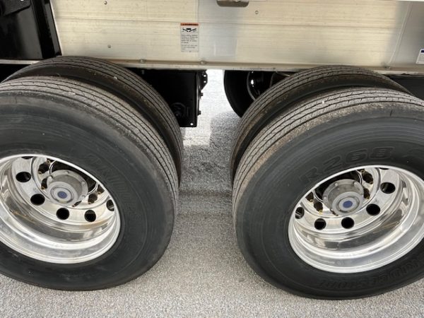 2025 EAST 30' Genesis Frame Dump Trailer - Image 14