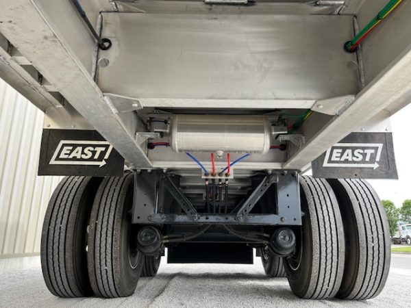 2025 EAST 30' Genesis Frame Dump Trailer - Image 6