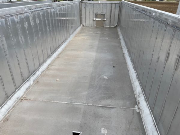2025 EAST 30' Genesis Frame Dump Trailer - Image 7