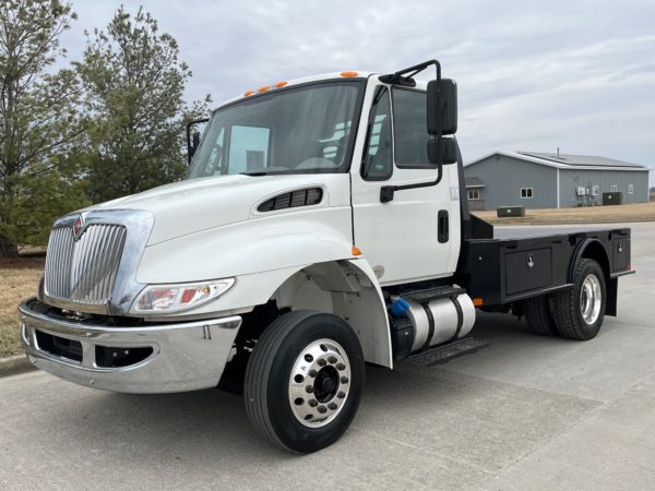 2018 International 4300 Flatbed