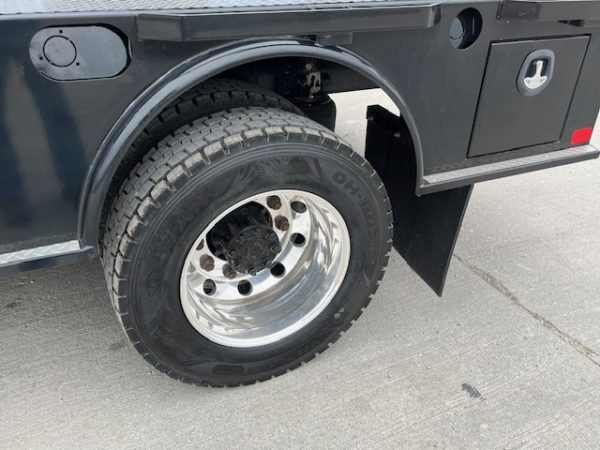 2018 International 4300 Flatbed - Image 26