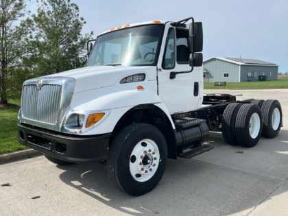 2006 International 7400 Daycab