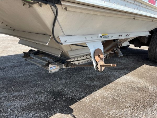 2016 Wilson 41' Hopper Bottom - Image 12