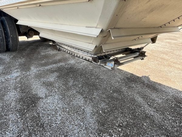 2016 Wilson 41' Hopper Bottom - Image 9