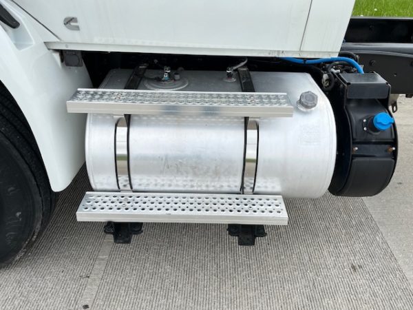 2019 International MV Chassis - Image 21
