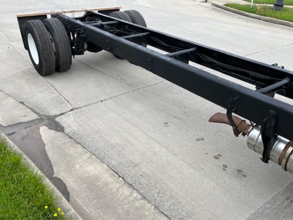 2019 International MV Chassis - Image 10