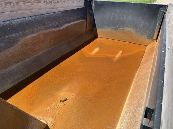 Ford L8000 Tandem Dump Truck - Image 2