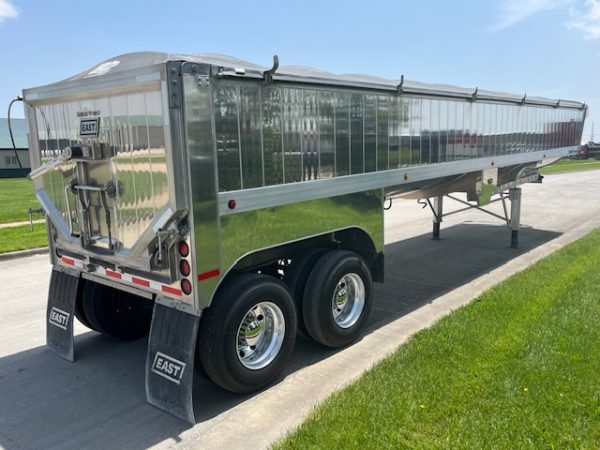 Barely Used 2025 EAST Hybrid - Image 11