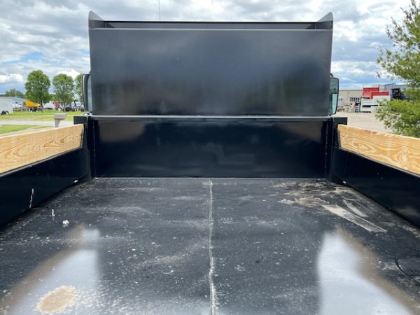 2020 Freightliner M2 Dump Truck - Image 16