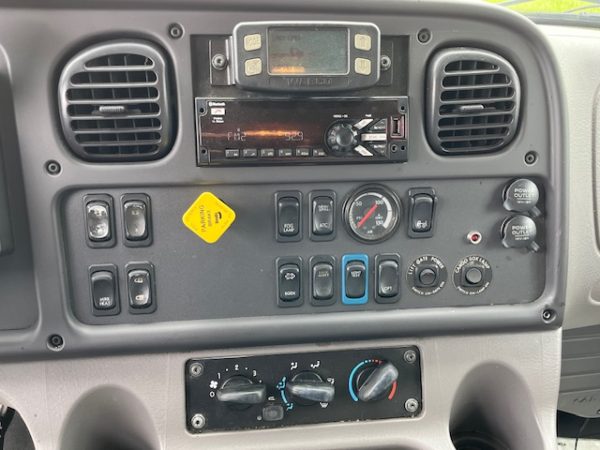 2020 Freightliner M2 Dump Truck - Image 10