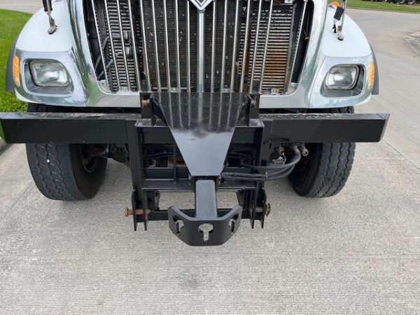 07 International 7400 Dump Truck - Image 18