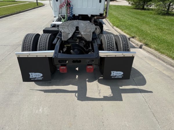 2018 Freightliner M2 - Image 13