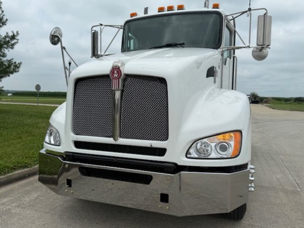 2016 Kenworth T440 - Image 14