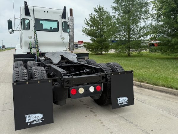 2016 Kenworth T440 - Image 10