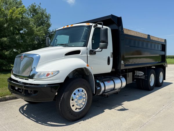 2020 International MV Dump Truck