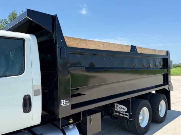 2020 International MV Dump Truck - Image 17