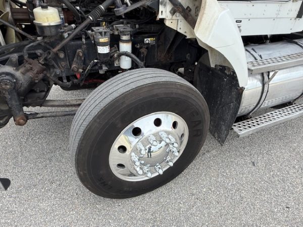 2014 Kenworth T440 - Image 7