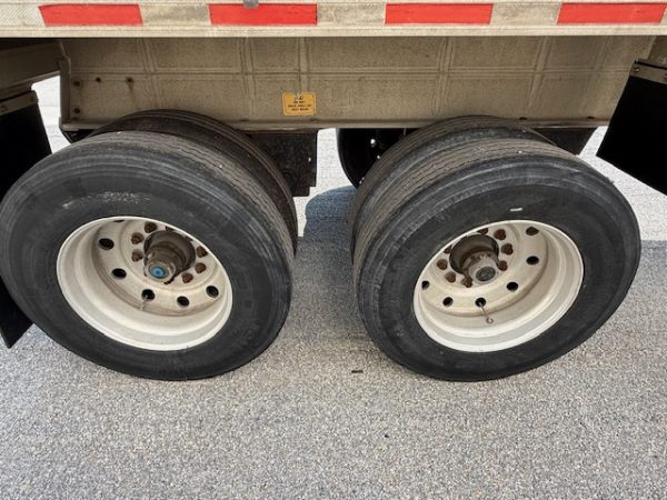 2000 EAST 39' Dump Trailer - Image 13
