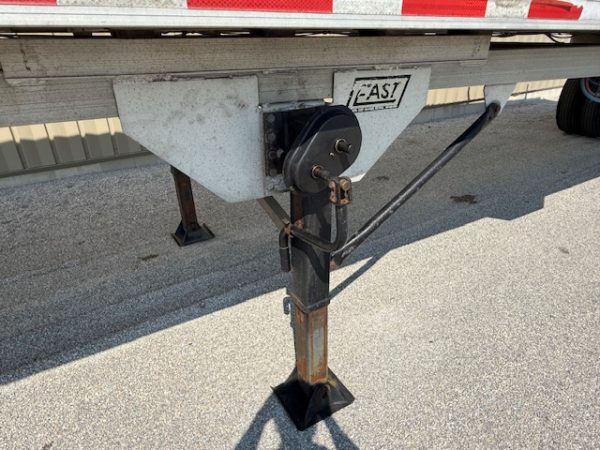2000 EAST 39' Dump Trailer - Image 4