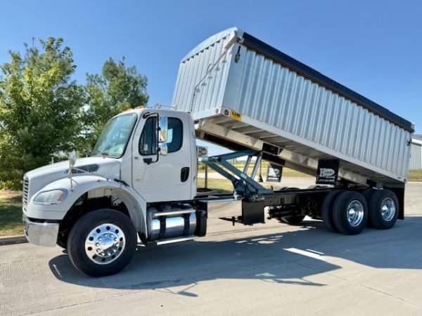 2016 Freightliner M2 Grain Truck - Image 17