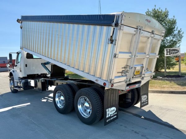 2016 Freightliner M2 Grain Truck - Image 13