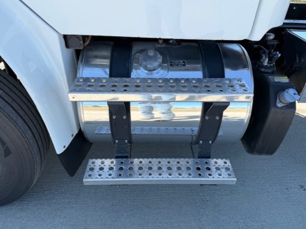 2016 Freightliner M2 Grain Truck - Image 12