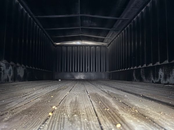 2018 International 4400 Grain Truck - Image 3