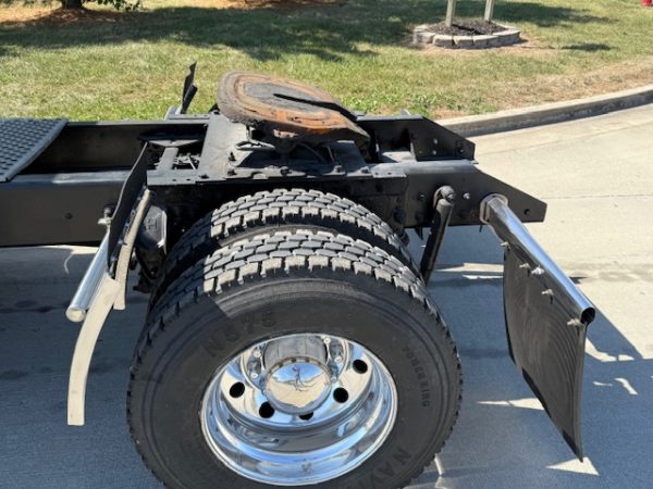 2016 Kenworth T370 - Image 19