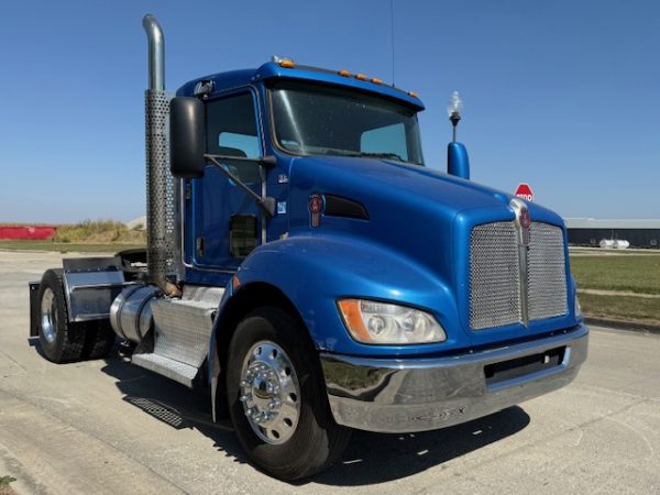 2016 Kenworth T370 - Image 12