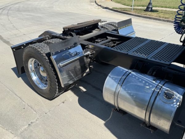 2016 Kenworth T370 - Image 10