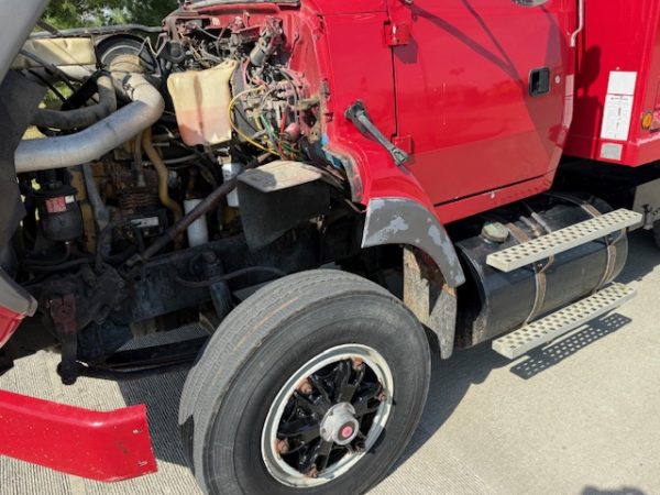 1994 Ford L9000 Tandem Dump Truck - Image 20
