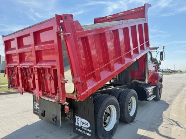 1994 Ford L9000 Tandem Dump Truck - Image 4