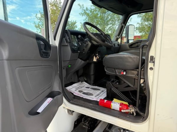 2021 International Tandem Dump Truck - Image 14