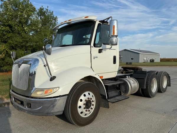 2005 International 8600