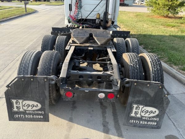2005 International 8600 - Image 15