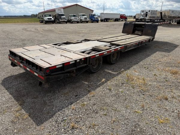 Hydraulic Tail Equipment Trailer - Image 16