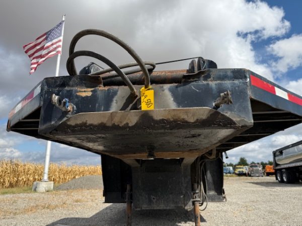 Hydraulic Tail Equipment Trailer - Image 15