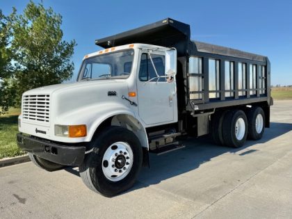 1998 International 4900 Tandem Dump Truck