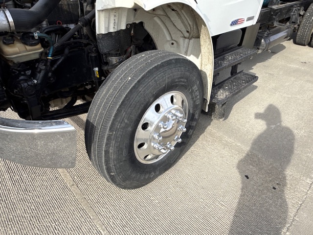 2006 Freightliner M2 Grain Truck - Image 6