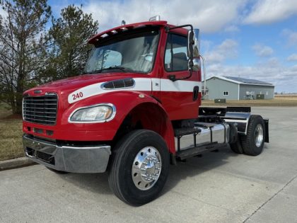 2014 Freightliner M2