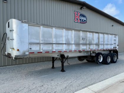 2002 EAST 35' Tri Axle
