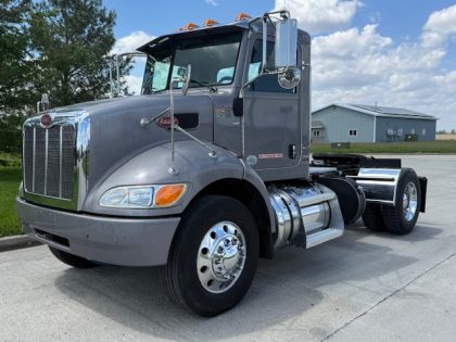 2018 Peterbilt 337