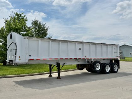 1997 EAST 35' Tri Axle