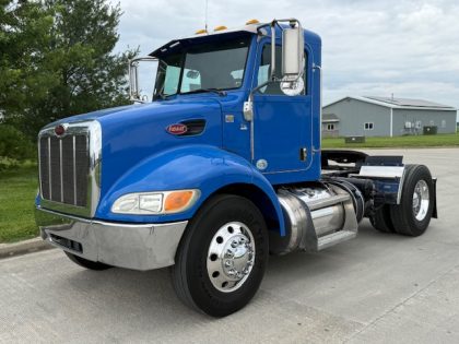 2013 Peterbilt 337