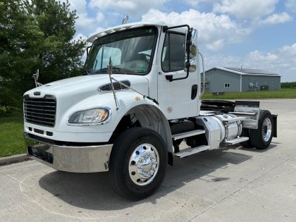 2020 Freightliner M2 Single Axle Tractor